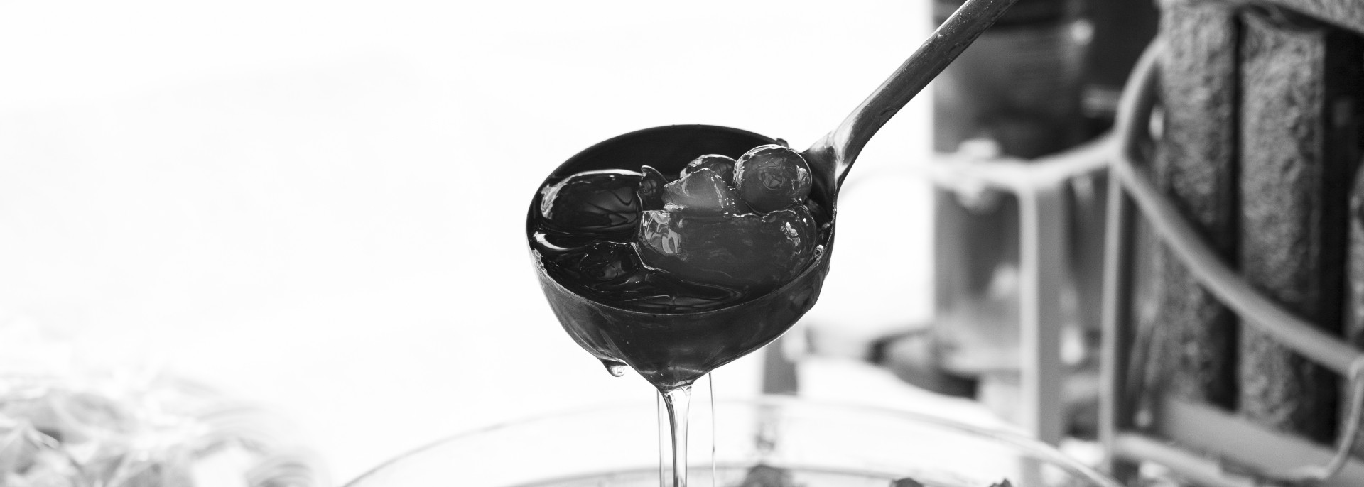 Mustard in a spoon - Formaggi e Salumi d'Italia